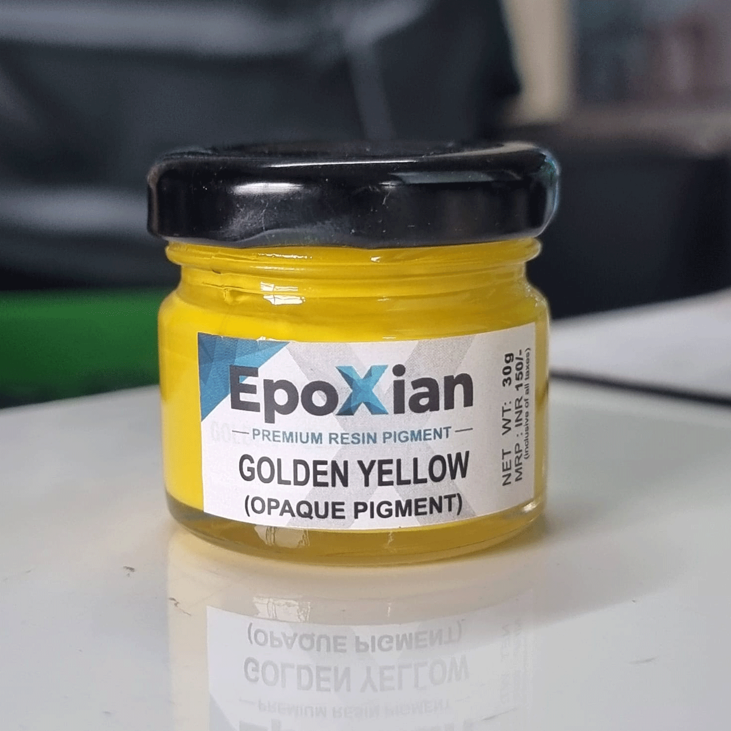 Golden-yellow Opaque Resin Pigment Paste hover